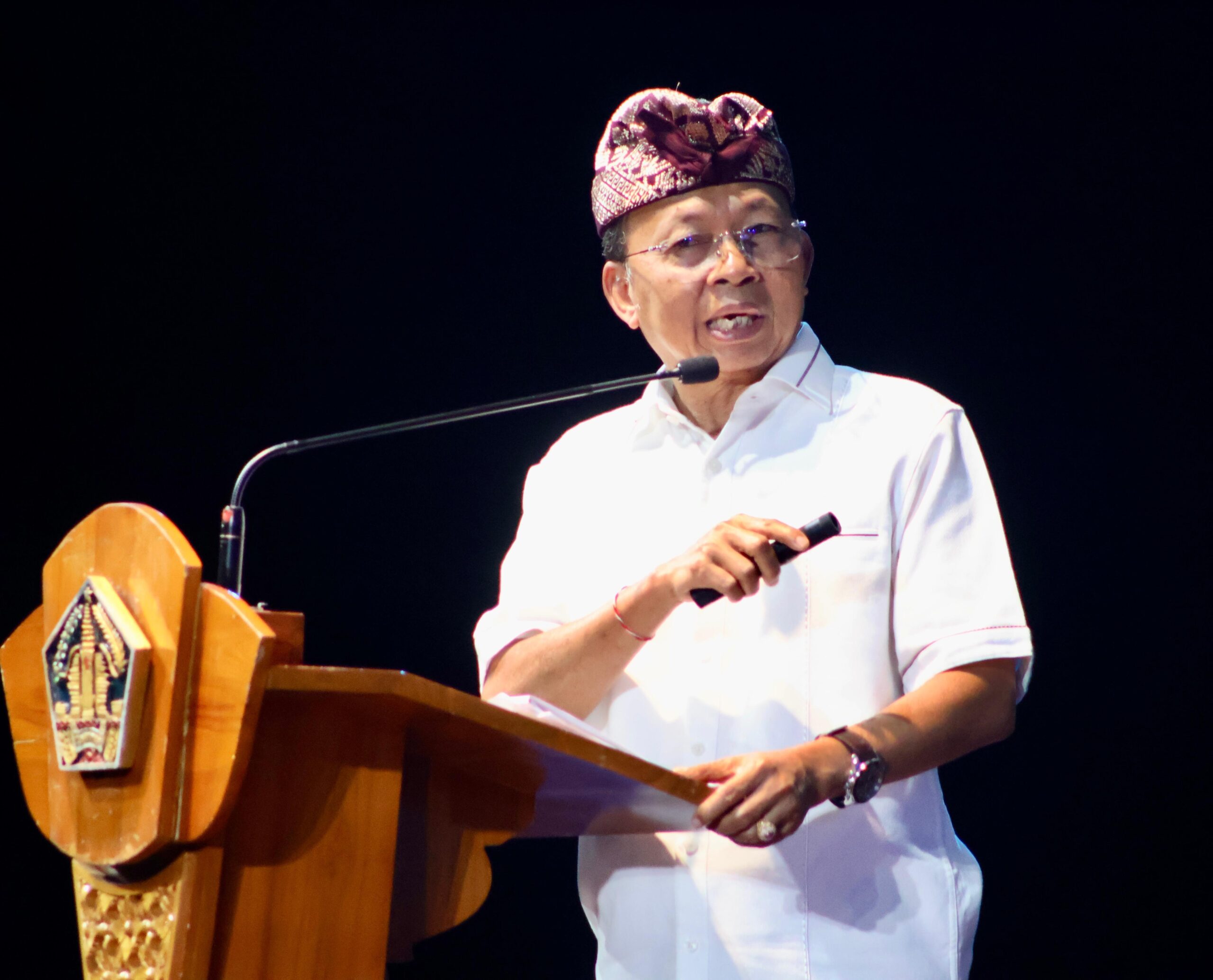 BNEWSID – Bali Governor Wayan Koster reaffirmed that developing a culture-based, high-quality, and dignified tourism sector cannot be achieved instantly. He em…