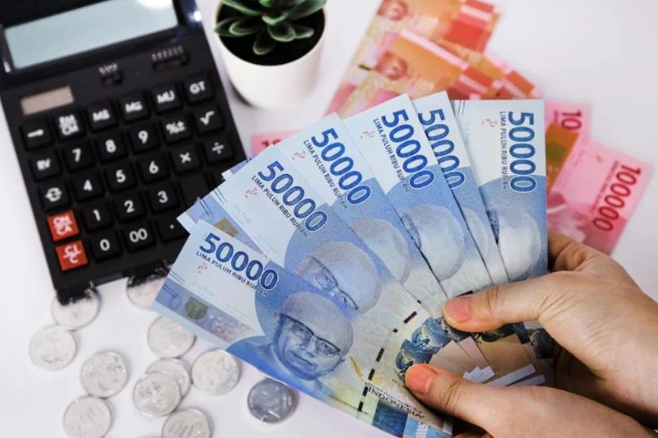 DENPASAR, BALINEWS.ID – The Denpasar City Government has officially proposed a 6.12 percent increase in the City Minimum Wage (UMK) for 2026. If approved, the …