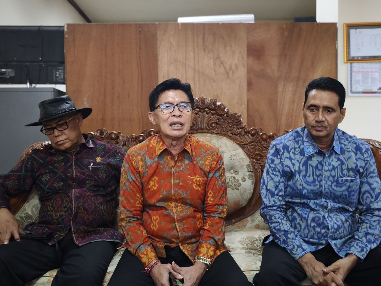 BALINEWSID.COM, DENPASAR - The leadership of the DPRD Bali has officially extended the working period of the Special Committee on Spatial Planning, Assets, and…