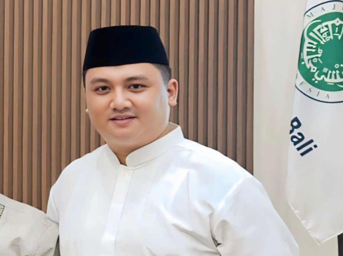 BALINEWSID.COM, DENPASAR - Ahead of the Nyepi Day of Silence marking the Saka New Year 1948, which will fall on March 19, 2026, a young Muslim leader and Chai…