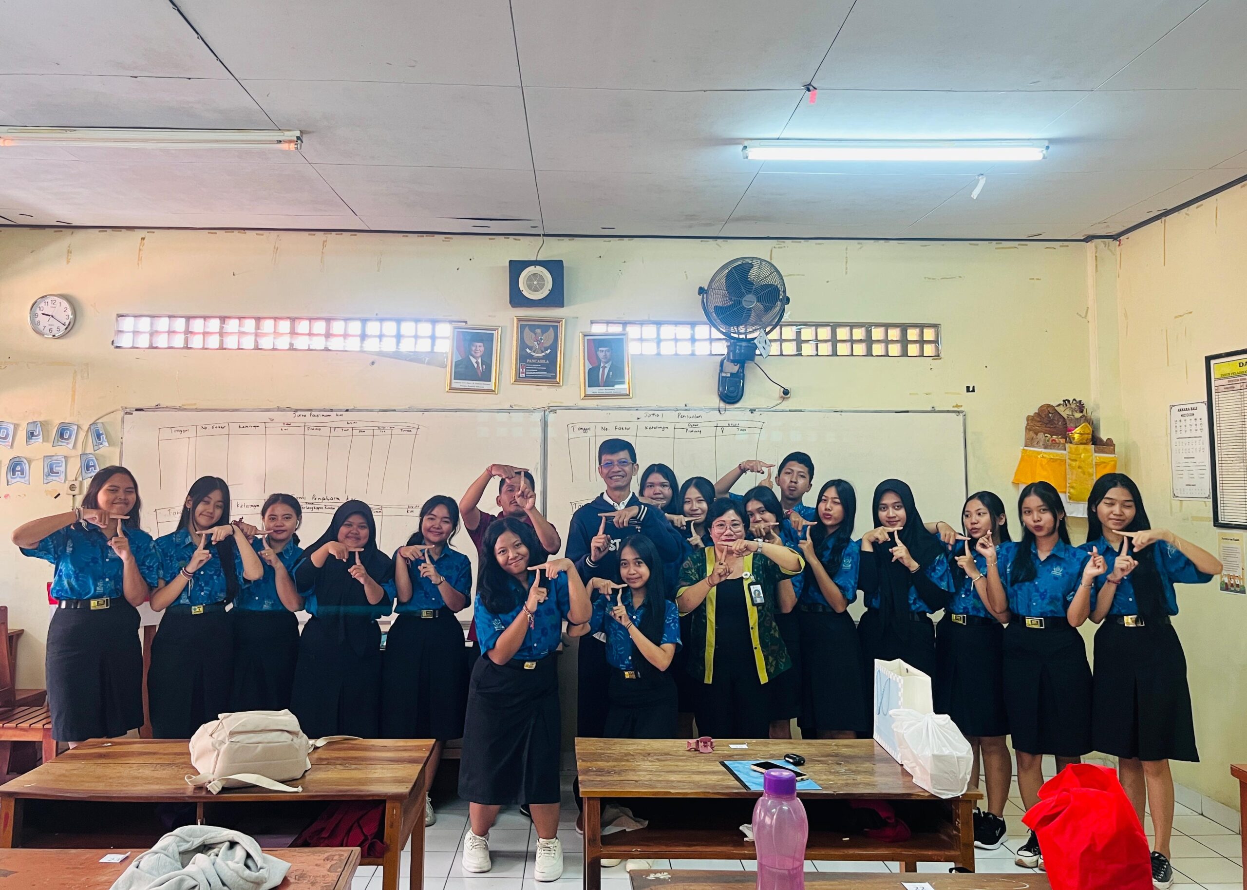 SMK Saraswati 1 Denpasar Tests Students’ English Skills to Prepare Graduates for the Workforce