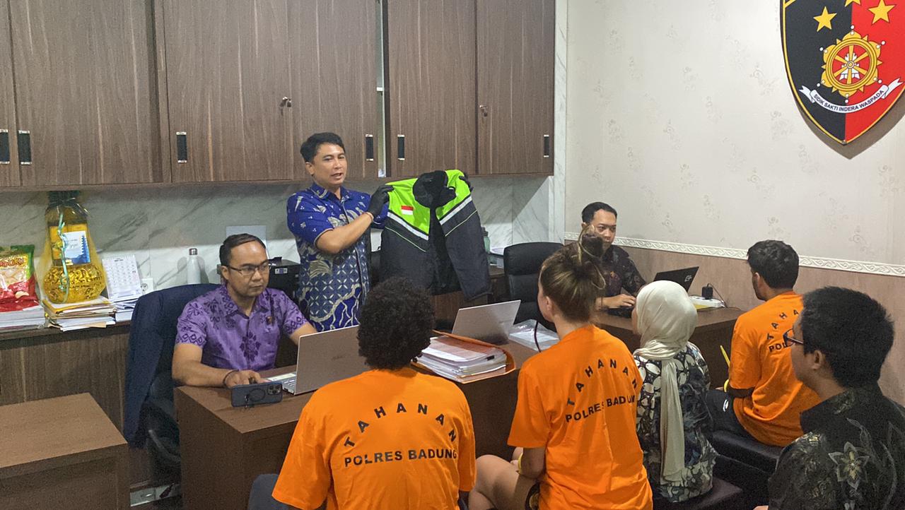 BALINEWSID.COM, BADUNG - Police have arrested three foreign nationals linked to the production of a viral pornographic video that stirred widespread attention …