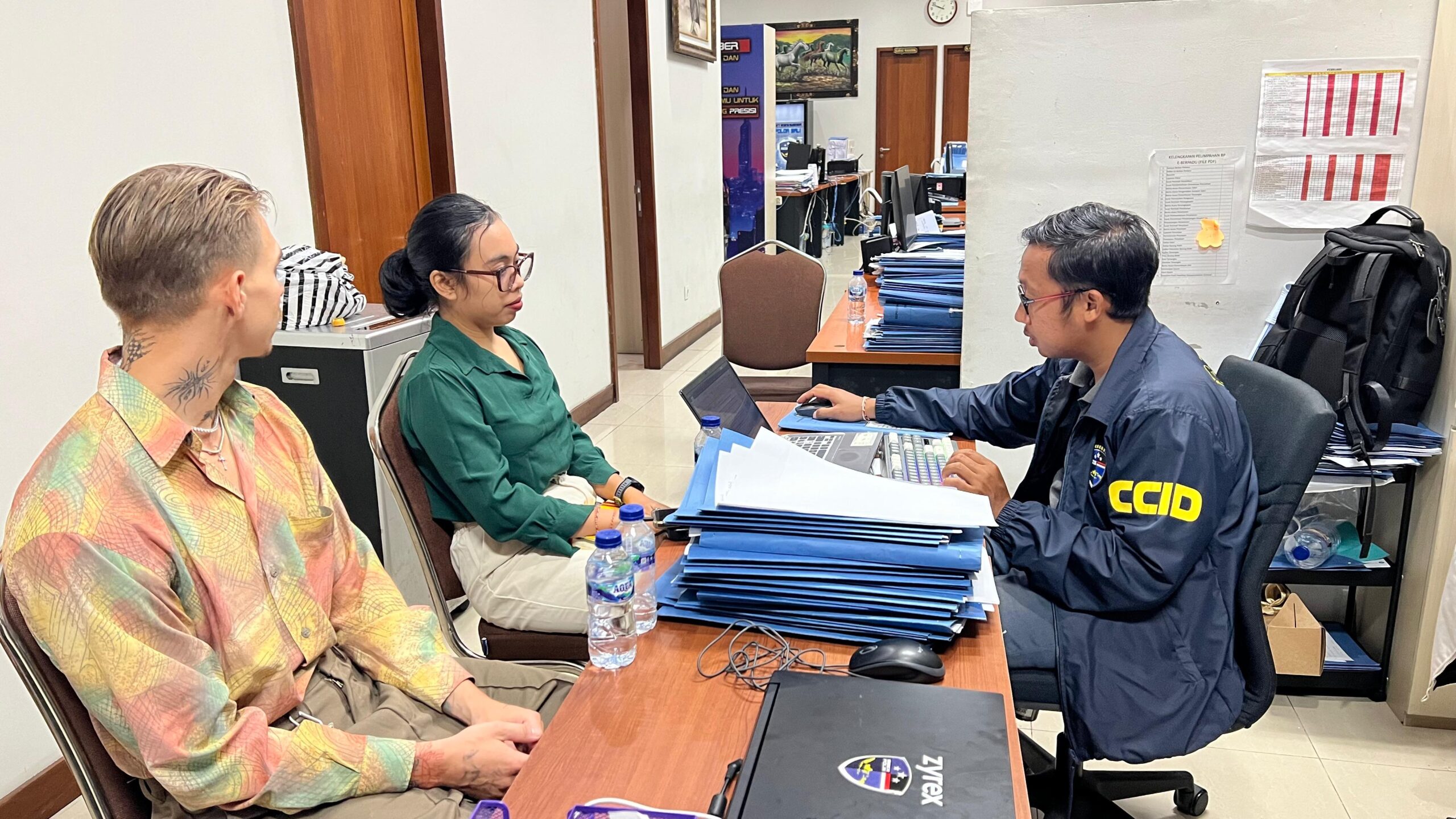 BALINEWSID.COM, DENPASAR - The Cyber Crime Directorate (Ditressiber) of Bali Regional Police has named a Swiss national, Luzian Andrin Zgraggen, as a suspect i…