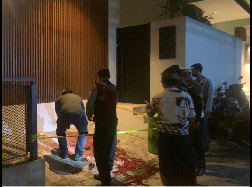 BALINEWSID.COM, BADUNG - A fatal assault involving a foreign national from the Netherlands occurred at Villa Amira No.1, Banjar Anyar Kelod, Kerobokan, North K…