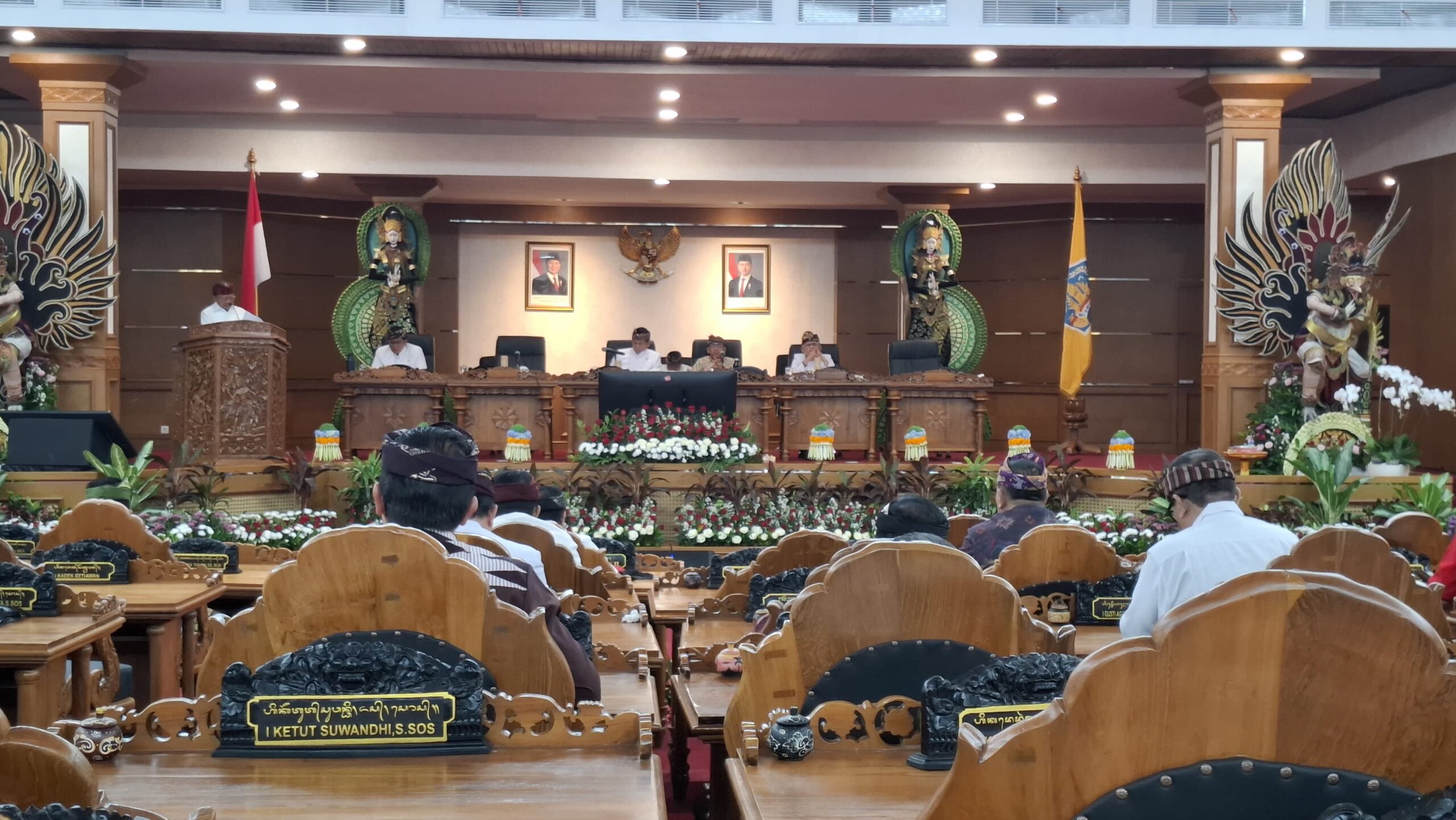 BALINEWSID.COM, DENPASAR - The designation of former Head of Bali’s Environment and Forestry Agency (LHK), I Made Teja, as a suspect in the Suwung landfill (TP…