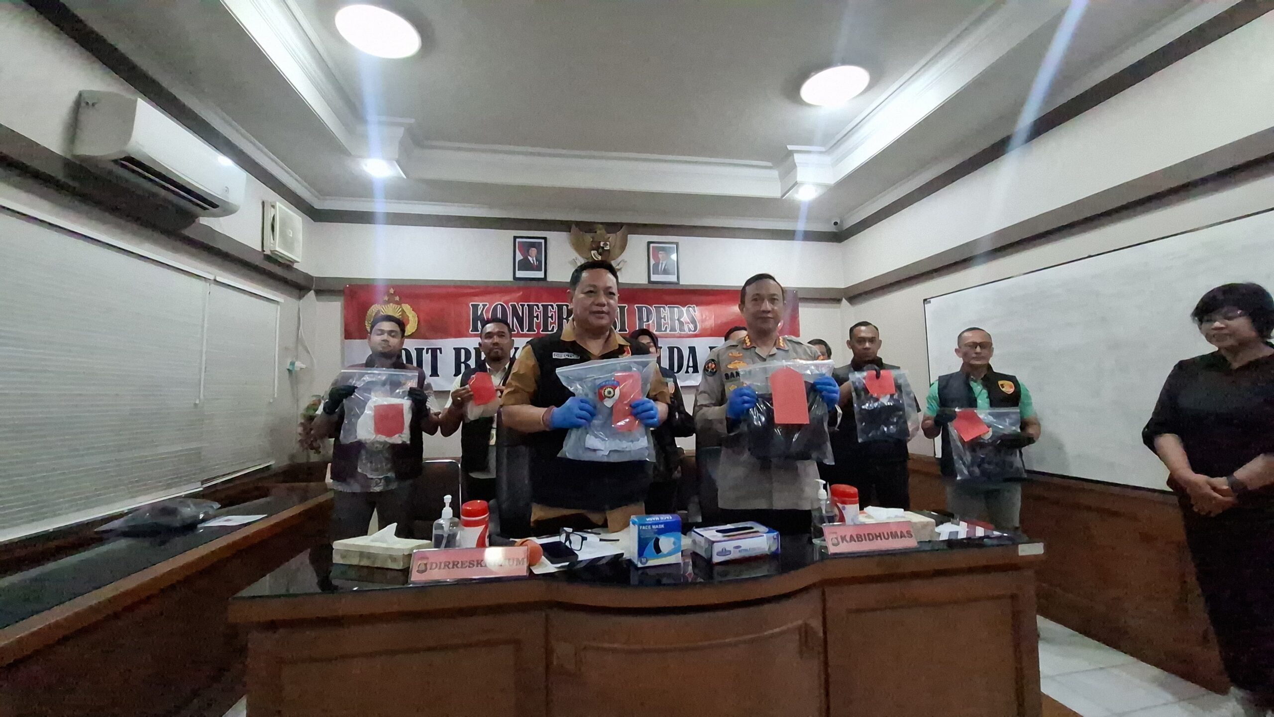 BALINEWSID.COM, DENPASAR - The Bali Police’s General Criminal Investigation Directorate (Ditreskrimum) has uncovered a case involving alleged physical sexual a…