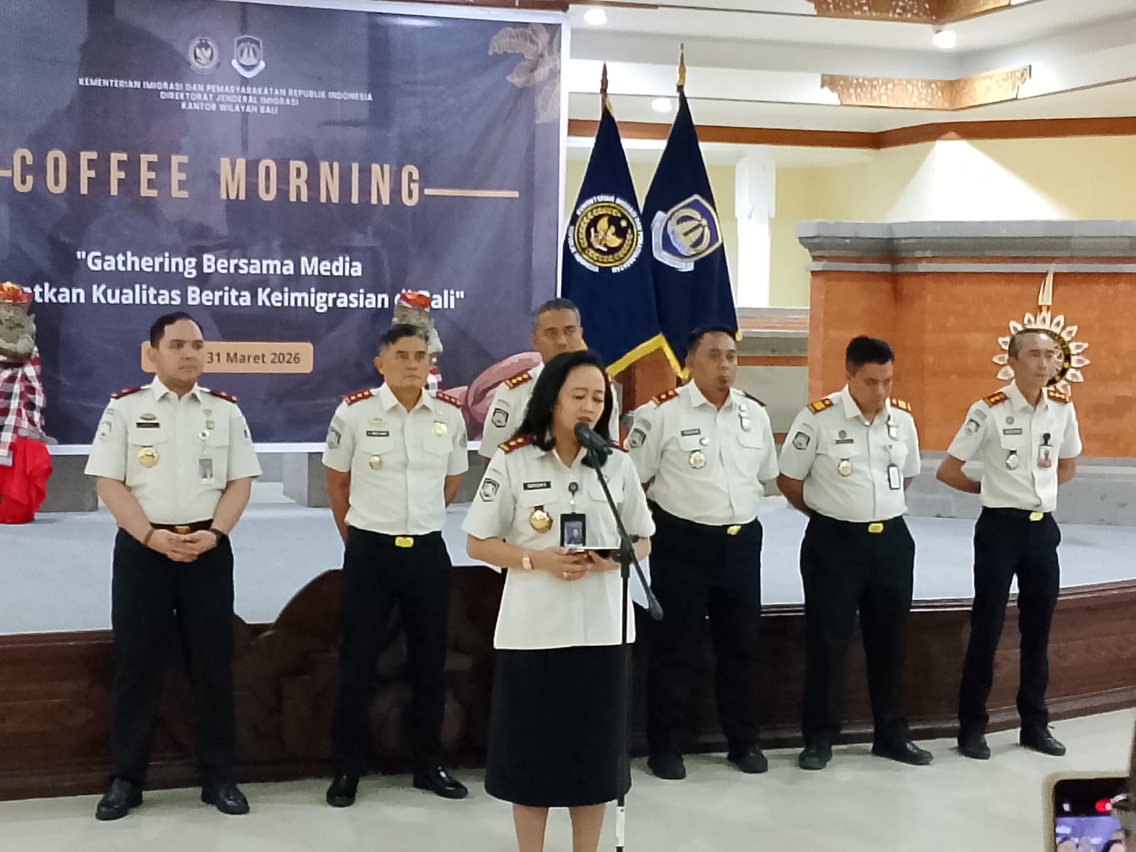 BALINEWSID.COM, DENPASAR - The Class I Special Immigration Office at Ngurah Rai International Airport has once again demonstrated its commitment to safeguardin…