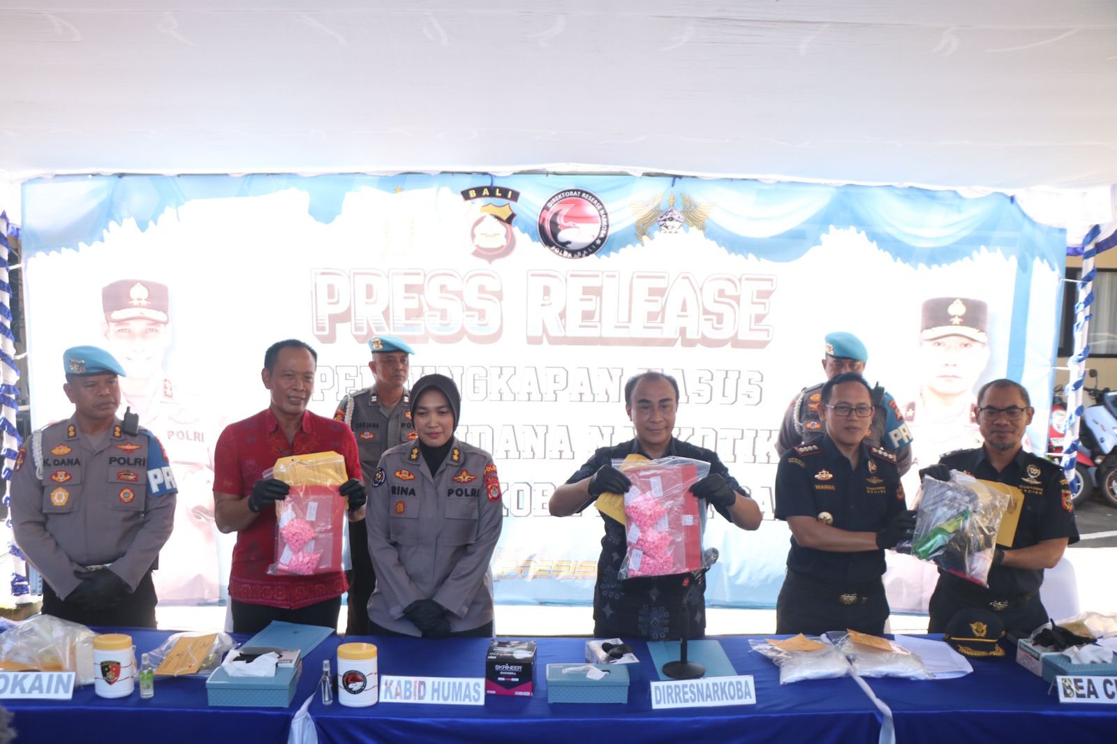 BALINEWSID.COM, DENPASAR — The Bali Police Narcotics Directorate has uncovered two major drug trafficking cases involving international and domestic networks, …
