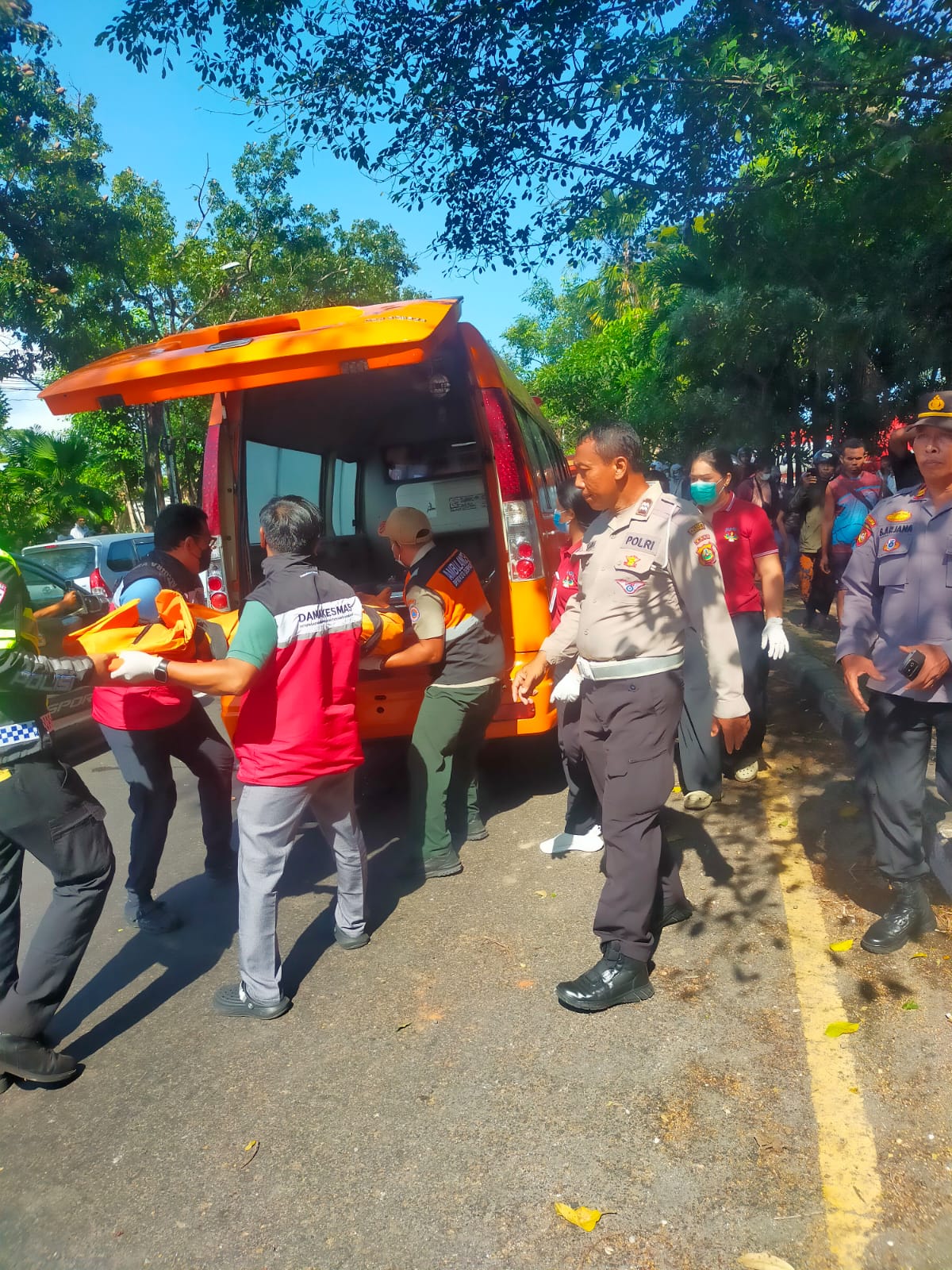 BALINEWSID.COM, DENPASAR — A fatal traffic accident occurred on By Pass Ida Bagus Mantra in East Denpasar on Wednesday (April 15, 2026) at approximately 2:00 P…