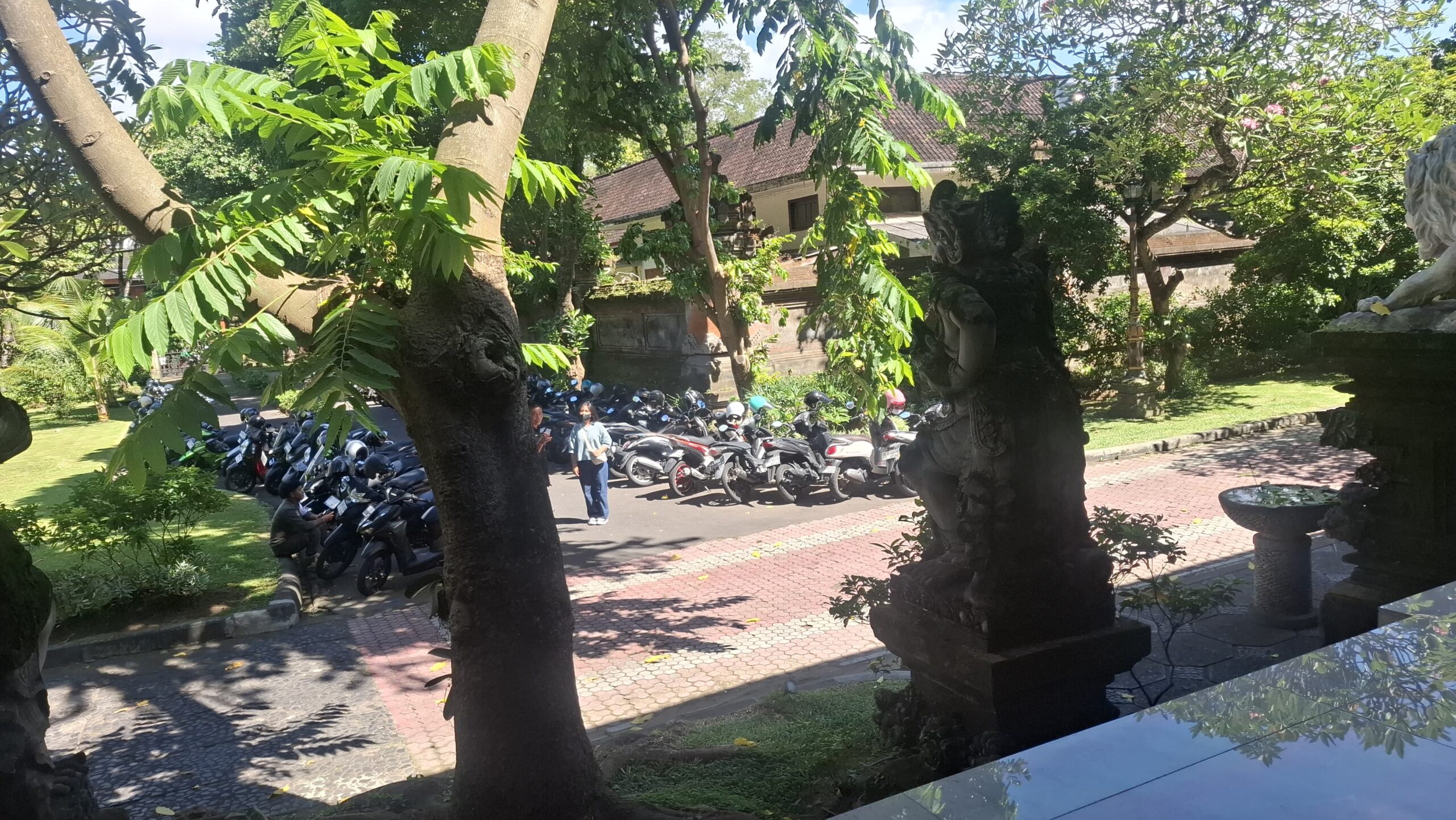 BALINEWSID.COM, DENPASAR — A coordination meeting on waste management at Suwung Landfill has come under scrutiny after journalists were denied access to cover …