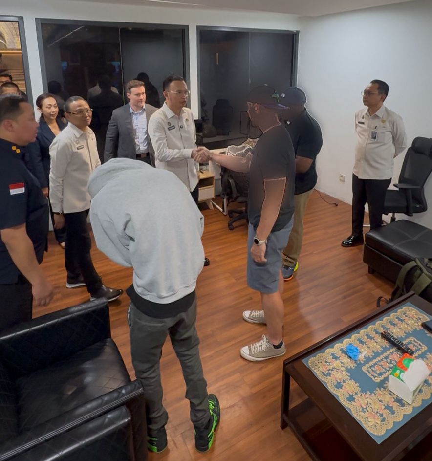BALINEWSID.COM, JAKARTA – Indonesia’s Directorate General of Immigration has successfully prevented a United States national identified by the initials AJP fro…