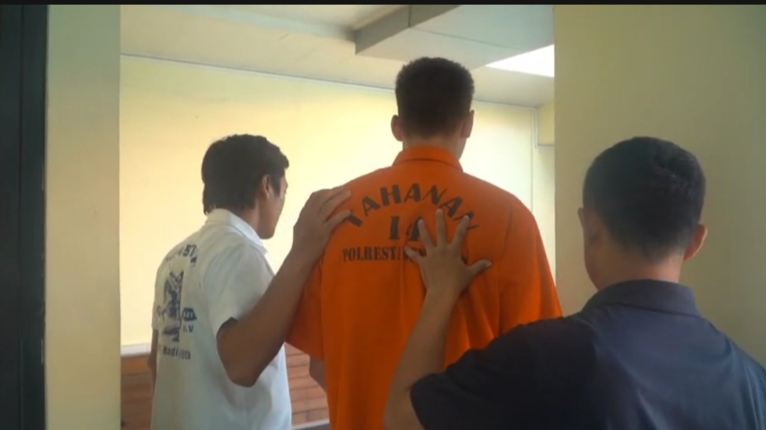 BALINEWSID.COM, DENPASAR - The Narcotics Unit of Denpasar City Police (Sat Resnarkoba Polresta Denpasar) has uncovered 40 drug-related criminal cases during th…