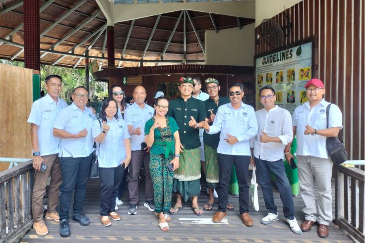 UBUD, BALINEWS.ID – The Association of Indonesian Tours and Travel Agencies (ASITA) Bali held an audience with the management of Mandala Suci Wenara Wana on Tu…