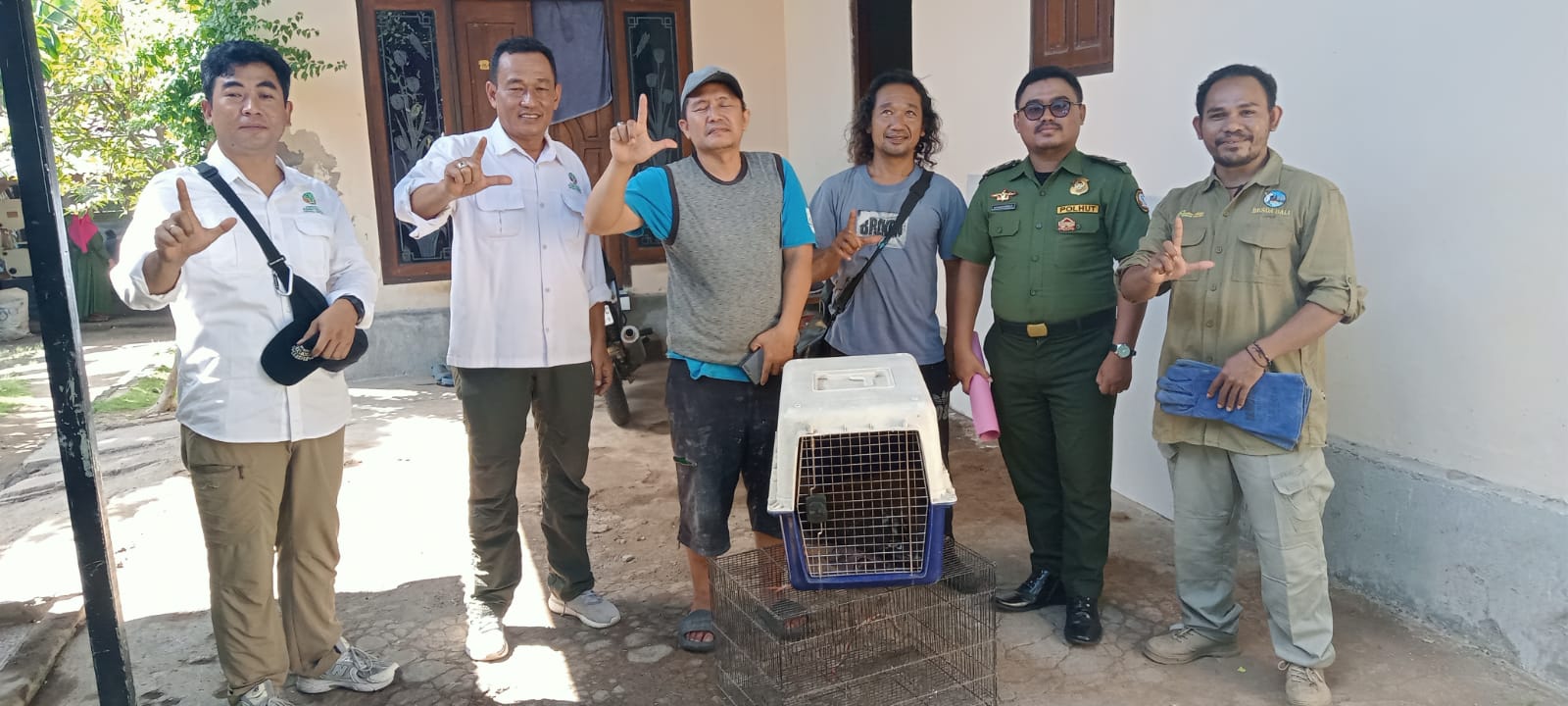 BALINEWSID.COM, BULELENG – The Bali Natural Resources Conservation Agency (BKSDA Bali) carried out two separate wildlife conservation operations on Monday (May…