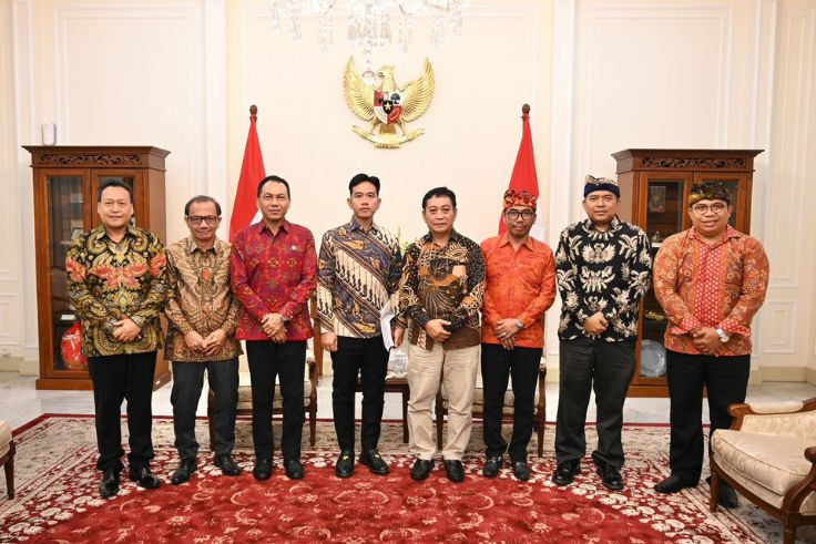 JAKARTA, BALINEWSID.COM – Gibran Rakabuming Raka received a delegation from Prajaniti Hindu Indonesia at the Vice Presidential Palace in Jakarta on Monday (May…