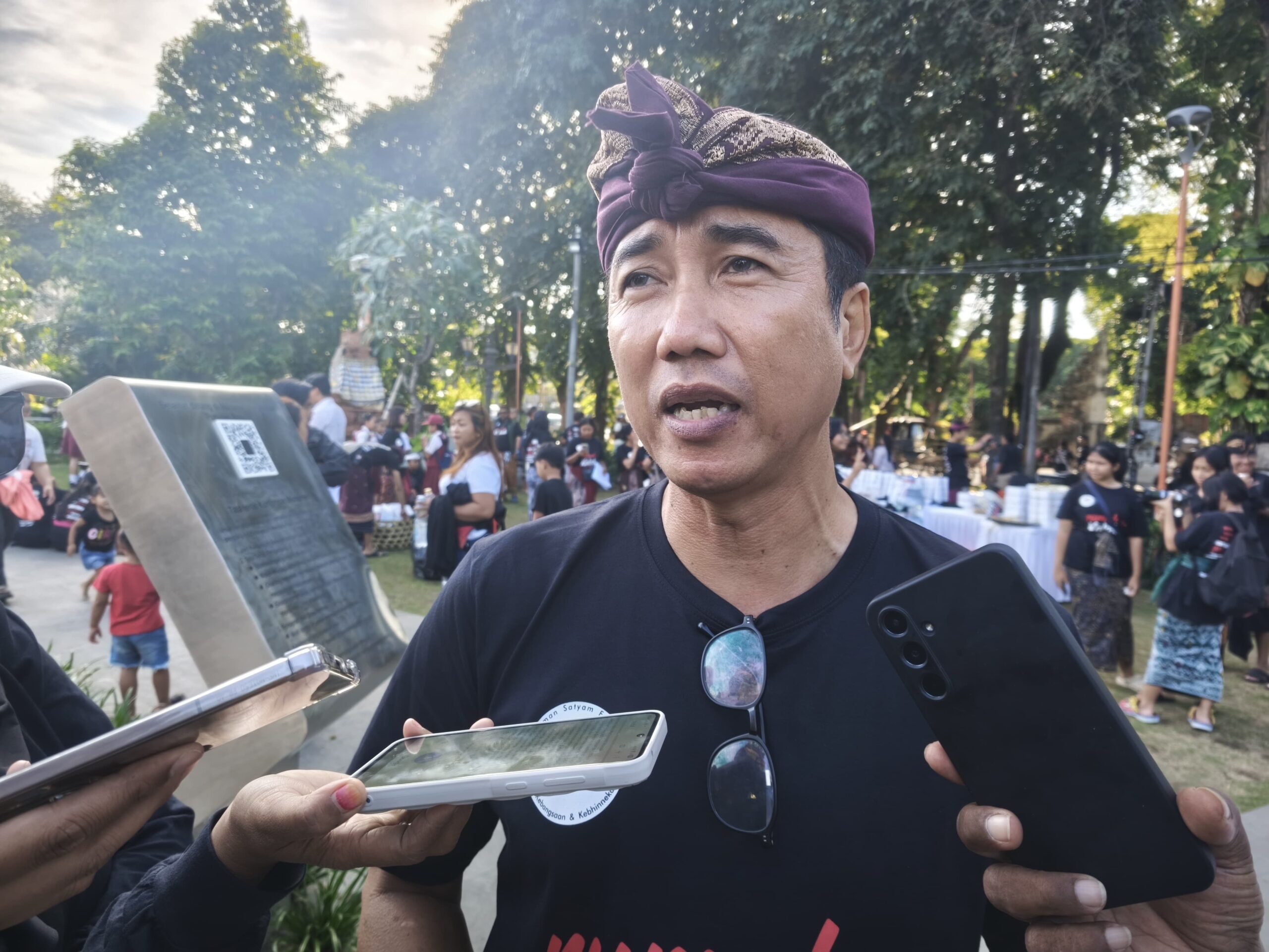 BALINEWSID.COM, DENPASAR – Concerns over the younger generation’s declining understanding of Pancasila values were highlighted during the Pancasila Carnival 20…