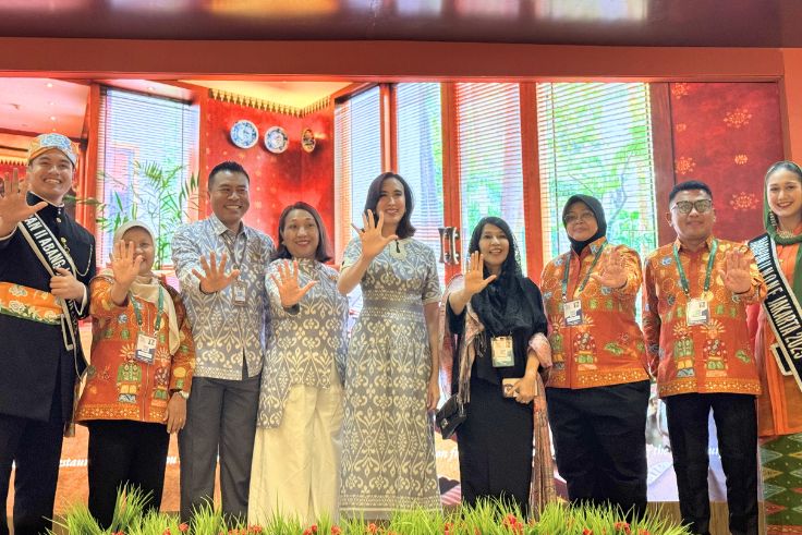 BBTF 2026 Travex Begins as Tourism Minister Widiyanti Tours Seller Booths from Across Indonesia and Abroad