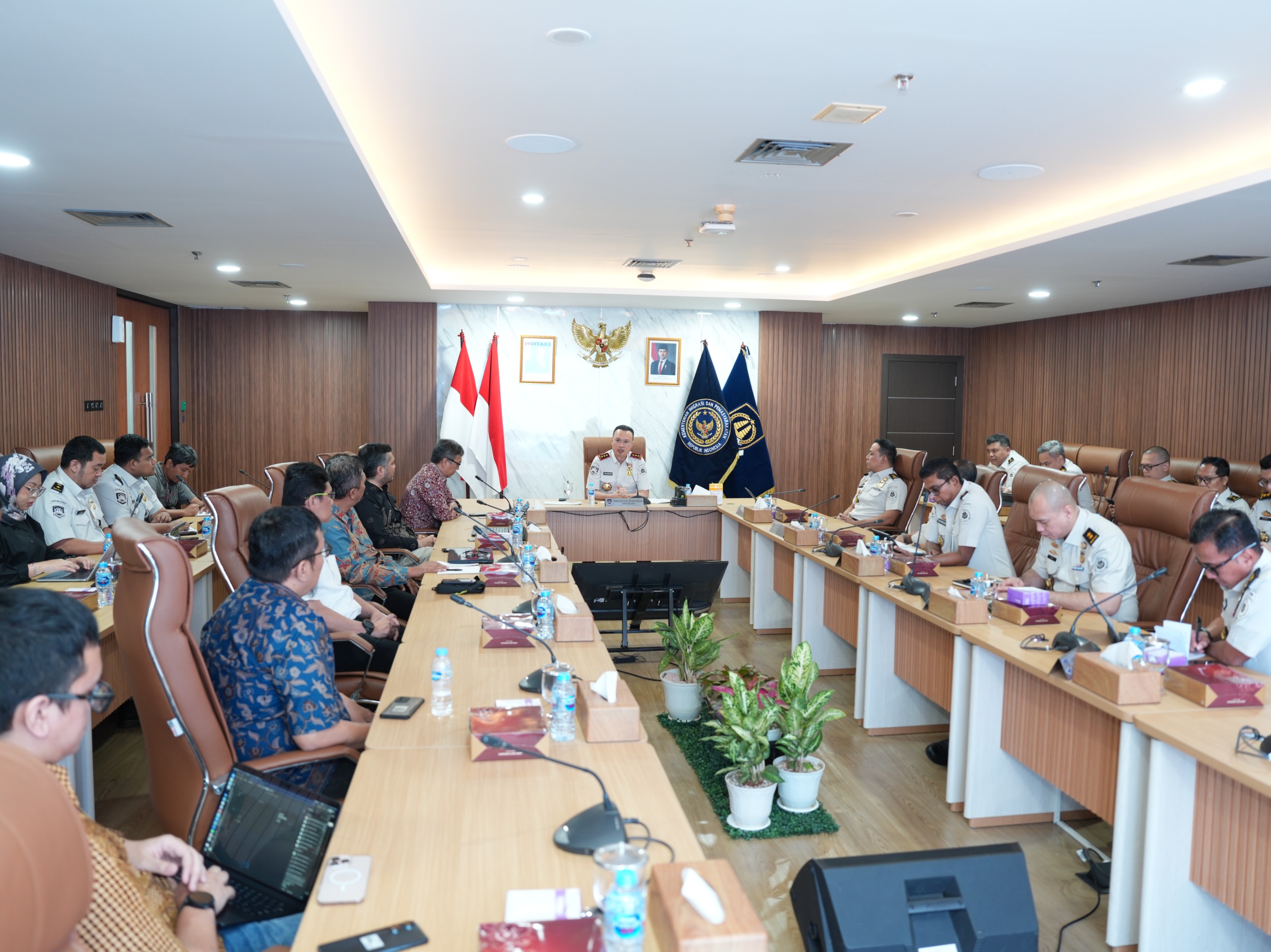 BALINEWSID.COM, JAKARTA – Indonesia's Directorate General of Immigration has partnered with the Faculty of Mechanical and Aerospace Engineering (FTMD) at the B…