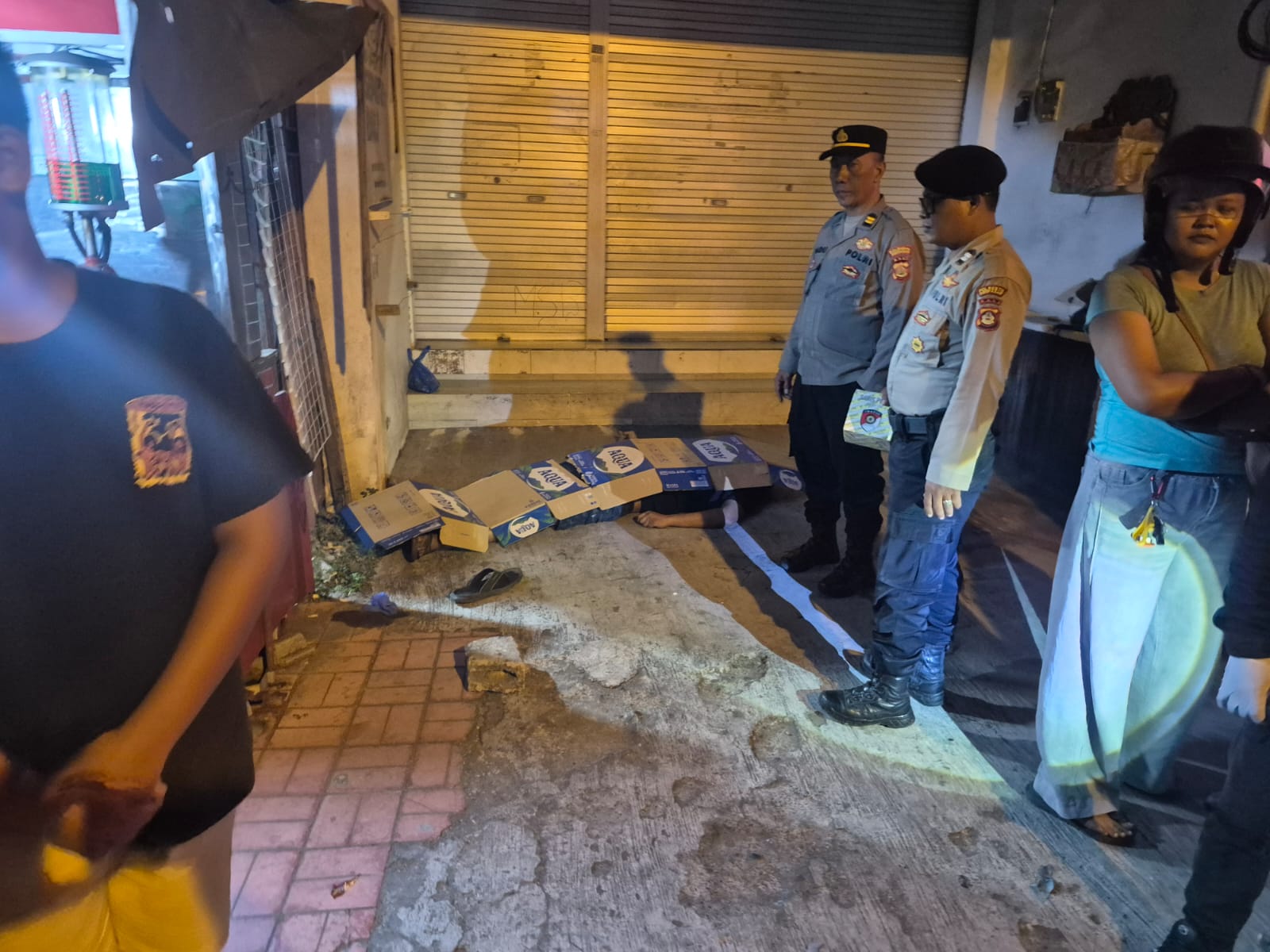 BALINEWSID.COM, DENPASAR – A 44-year-old man was found dead on the roadside of Letda Reta Street, in front of Gang XXVI, Dangin Puri Kelod, East Denpasar, in t…