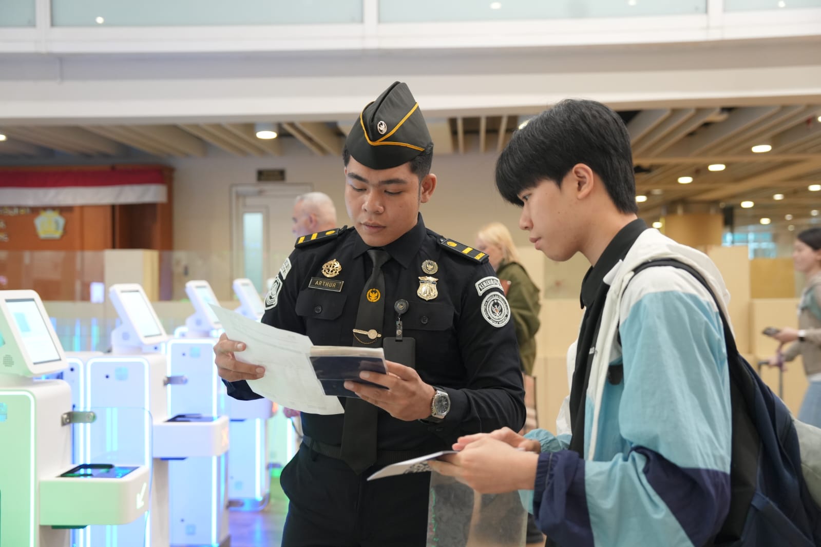 BALINEWSID.COM, JAKARTA – Indonesia's Directorate General of Immigration recorded a 6.42 percent increase in Non-Tax State Revenue (PNBP) from visa services du…