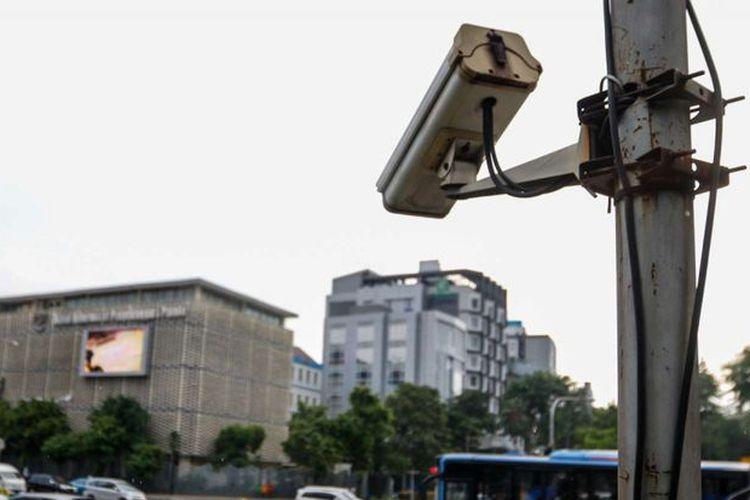 BALINEWSID.COM, DENPASAR – Denpasar Police (Polresta Denpasar) is intensifying the use of Closed-Circuit Television (CCTV) footage as electronic evidence to su…