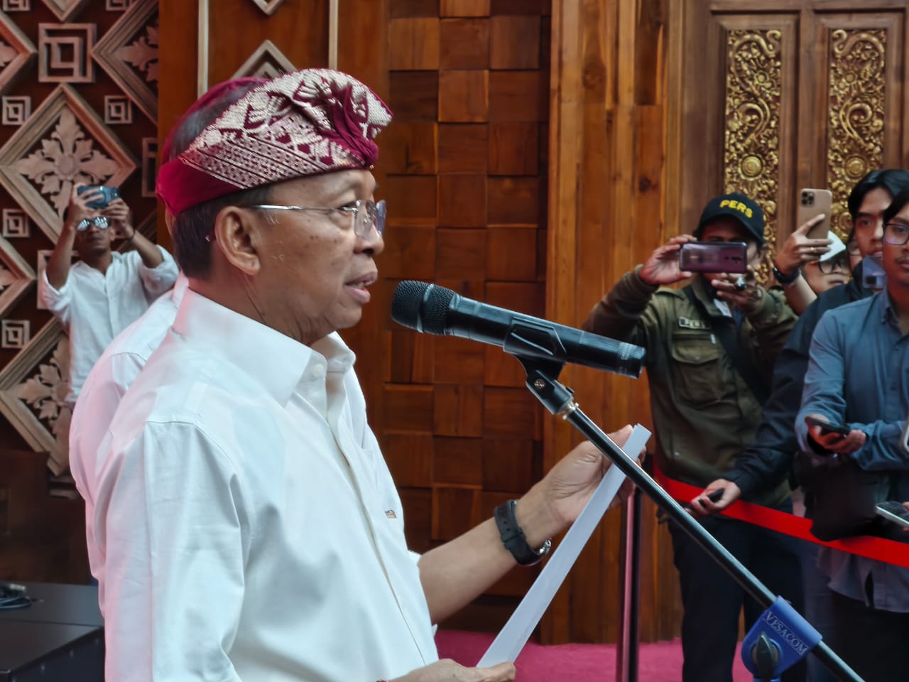 Viral Claims of Israeli Nationals Holding Bali IDs, Governor Koster Speaks Out