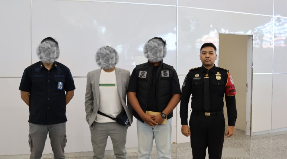 BALINEWSID.COM, DENPASAR — The Denpasar Immigration Office deported a 42-year-old Pakistani national identified by the initials WH through I Gusti Ngurah Rai I…