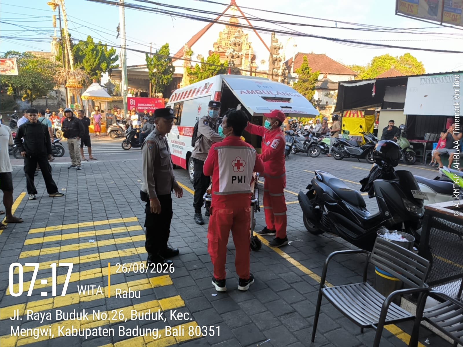 BALINEWSID.CIM, BADUNG — A 26-year-old man identified by his initials Y.R. was found hanging inside the warehouse of an Indomaret store on street Buduk No. 26,…