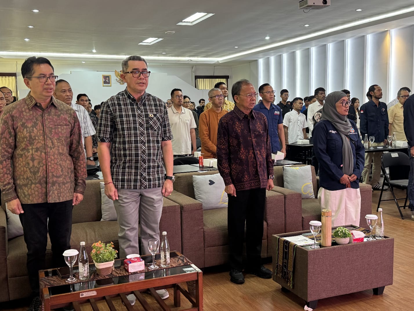 Bali Governor Koster Urges Press to Stay Critical and Objective