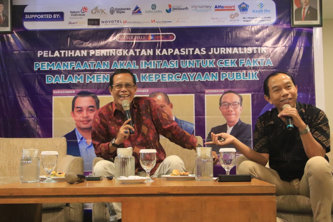 BALINEWSID.COM, DENPASAR – Radar Bali held a journalism capacity-building training session titled “Using Artificial Intelligence (AI) for Fact-Checking to Main…