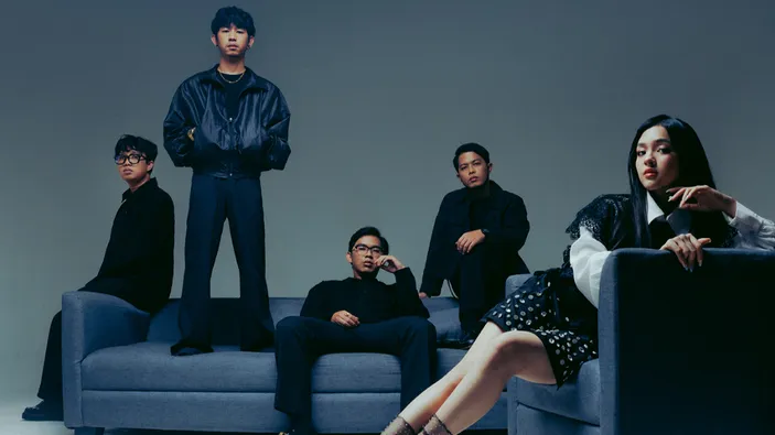 ENTERTAIMENT, Balinews.id - Di awal tahun 2025, grup Band For Revenge merilis lagu baru berjudul "Menunggu Giliran", Sabtu (18/1/25). Dijelaskan oleh vokalis F…
