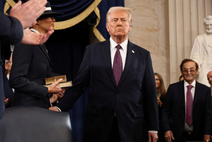GLOBAL, BALINEWS.ID - Presiden Amerika Serikat yang baru dilantik, Donald Trump, mengumumkan kebijakan baru yang hanya mengakui dua jenis kelamin, yakni laki-l…