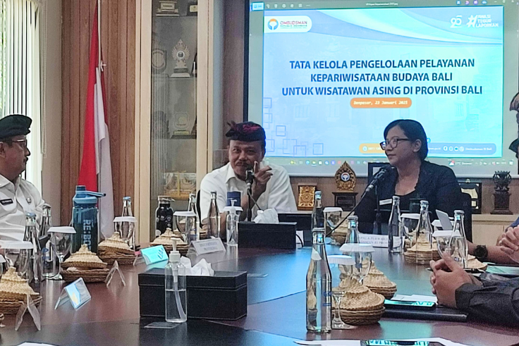 DENPASAR, BALINEWS.ID - Sekretaris Daerah Provinsi Bali, Dewa Made Indra, mengumumkan bahwa penerimaan Pungutan Wisatawan Asing (PWA) untuk tahun 2024 telah be…
