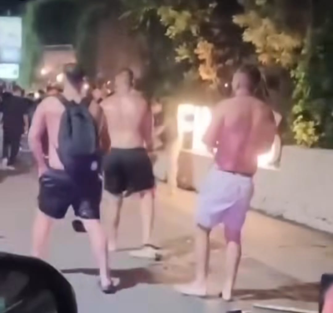 BADUNG, Balinews.id - Perkelahian antara pengunjung dan security di Finns Beach Club yang viral pada Jumat (14/2/25) berujung saling lapor. Kombes Pol Ariasand…