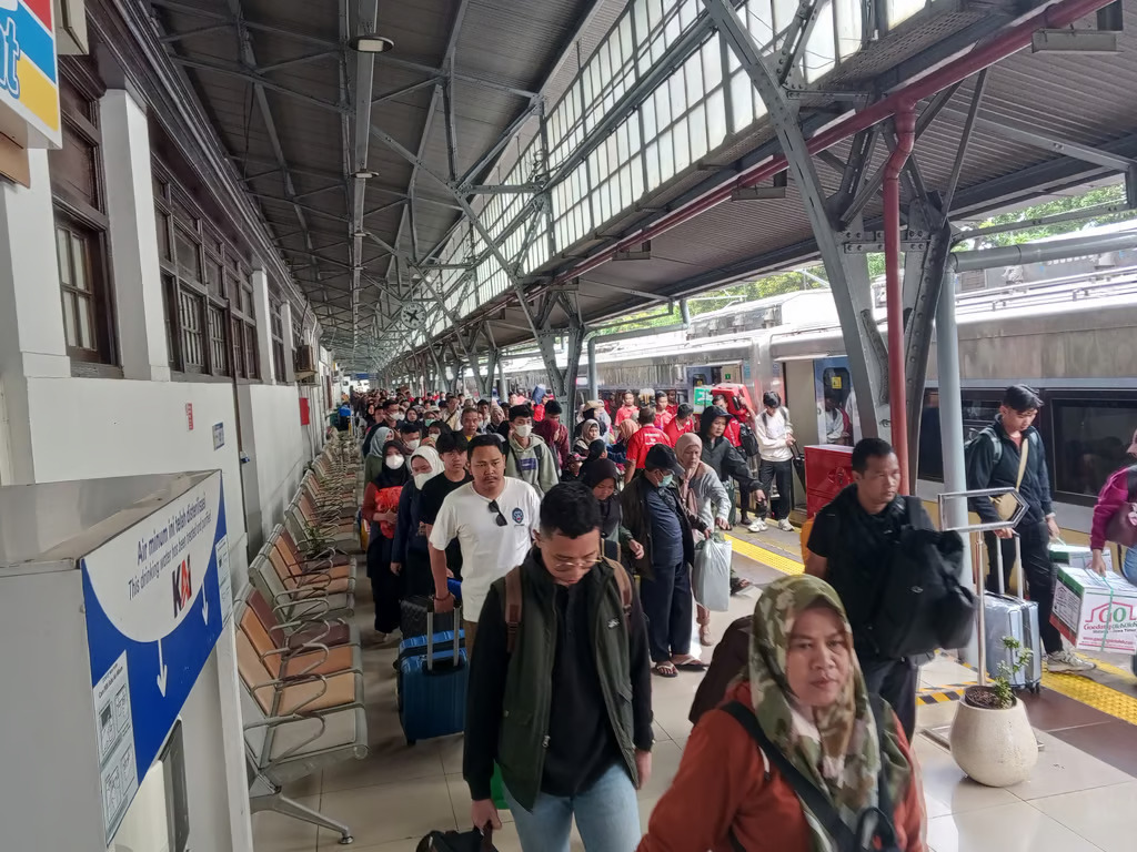 Antusiasme Sambut Lebaran, Lebih dari 1 Juta Tiket KA Ludes Terjual