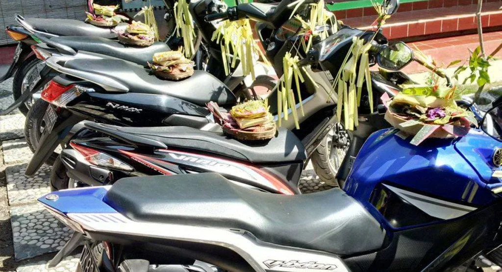 DENPASAR, BALINEWS.ID – Hari raya Tumpek Landep, yang diperingati setiap Sabtu Kliwon wuku Landep, merupakan salah satu hari suci penting bagi umat Hindu di Ba…