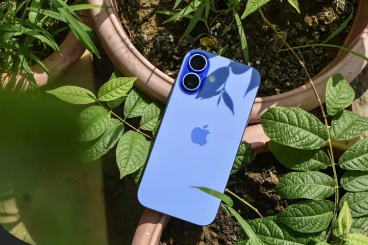 TEKNOLOGI, Balinews.id - Akhirnya setelah penantian beberapa bulan, IPhone 16 akan segera meluncur secara resmi di Indonesia. Sebelumnya, IPhone seri terbaru i…