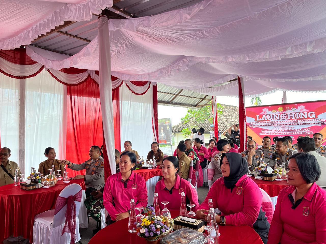 GIANYAR, BALINEWS.ID - Agenda Jumat Curhat yang digelar Polres Gianyar pada Jumat (28/2/2025) berlangsung di Kecamatan Tampaksiring. Agenda tersebut menyerap a…
