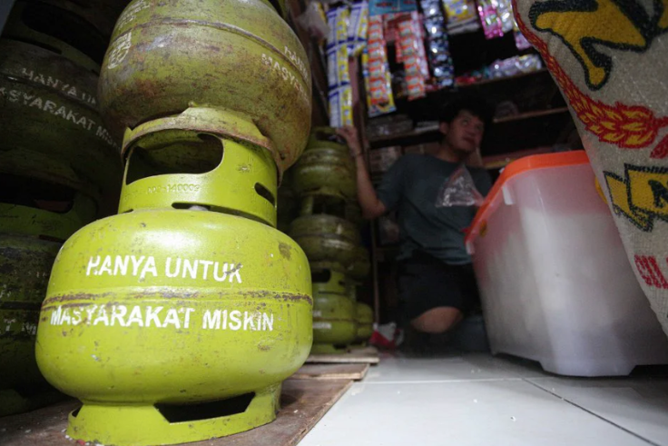 NASIONAL, BALINEWS.ID - Warung tradisional atau toko kelontong tak bisa lagi menjual LPG 3 kilogram (kg) atau LPG subsidi mulai hari ini, Sabtu (1/2/2025). Pen…