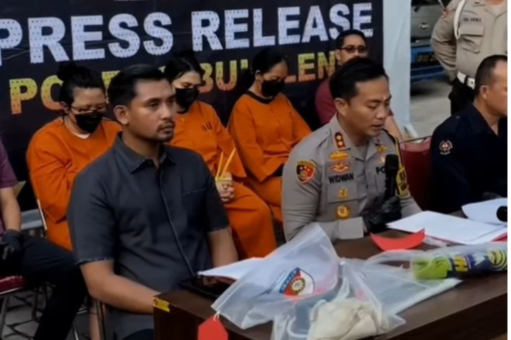 BULELENG, BALINEWS.ID - Penemuan jasad seorang pria di kawasan hutan lindung Desa Pancasari, Kecamatan Sukasada, Buleleng, Bali, yang semula menjadi misteri, a…