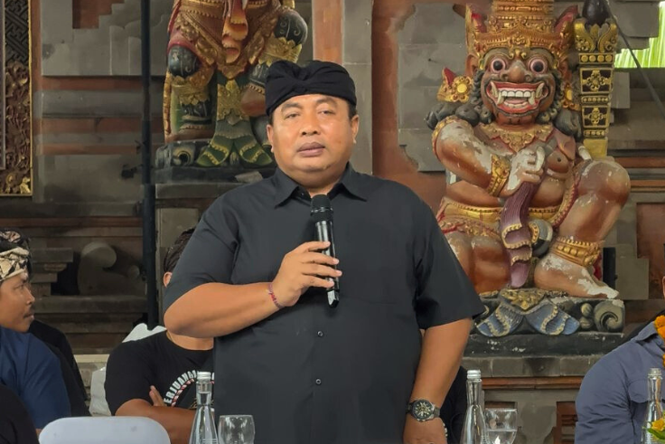 GIANYAR, BALINEWS.ID - Anggota DPR RI dari Dapil Bali, Nyoman Parta, menyampaikan pandangannya terkait kemiskinan struktural yang harus dilawan bersama oleh se…