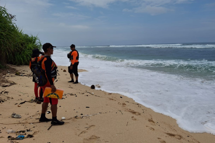 BADUNG, BALINEWS.ID - Seorang warga negara asing (WNA) asal China, Hu Xisong (69), dilaporkan hilang setelah terseret arus di Pantai Nyang-Nyang, Desa Pecatu, …