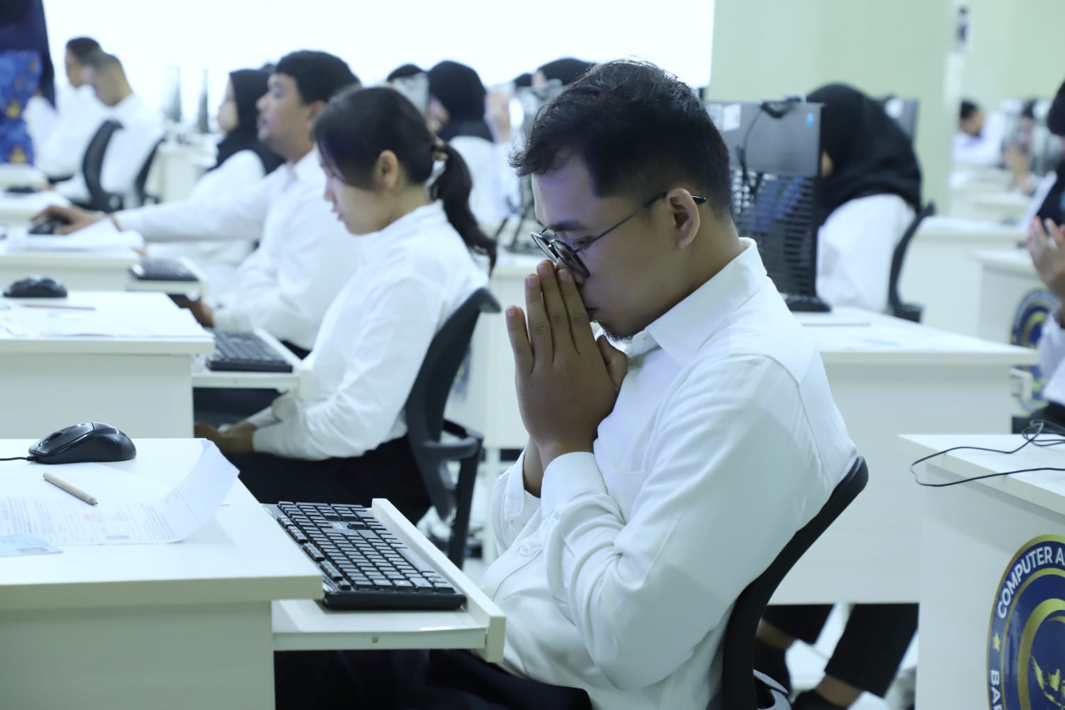 NASIONAL, Balinews.id - Menteri PANRB, Rini Widyantini mengusulkan pengangkatan CPNS diundur ke bulan Oktober 2025 seadangkan untuk PPPK diundur menjadi awal b…