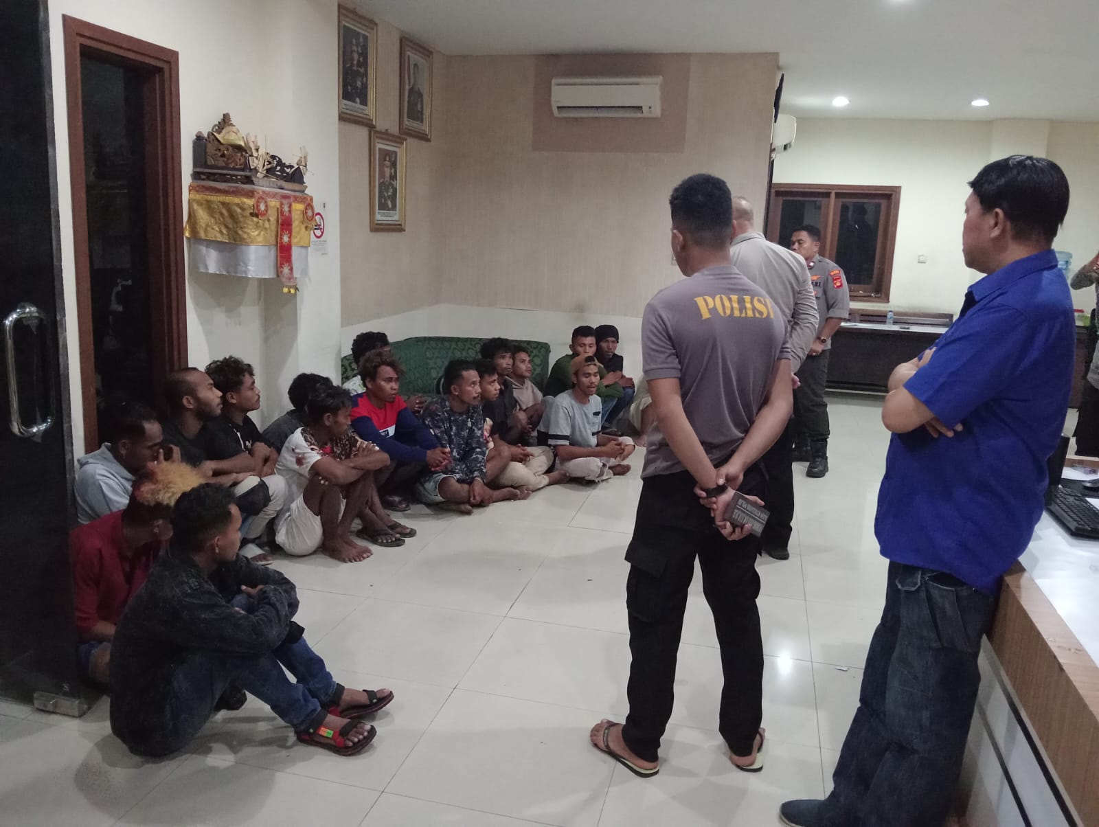 DENPASAR, BALINEWS.ID - Transaksi jual beli sepeda motor yang dilakukan melalui Facebook berujung keributan antar warga Sumba di Jalan Labuan Sait, Desa Pecatu…