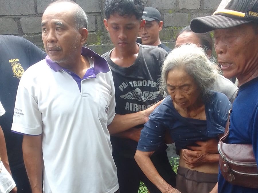 GIANYAR, BALINEWS.ID - Keluarga asal Desa Bakbakan, Kecamatan Gianyar, sempat dibuat resah dengan hilangnya nenek Ni Made Seri (80). Nenek Seri dinyatakan hila…