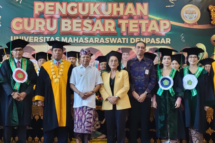 DENPASAR, BALINEWS.ID - Universitas Mahasaraswati Denpasar menggelar acara penting dengan mengukuhkan lima guru besar tetap dari berbagai disiplin ilmu. Penguk…
