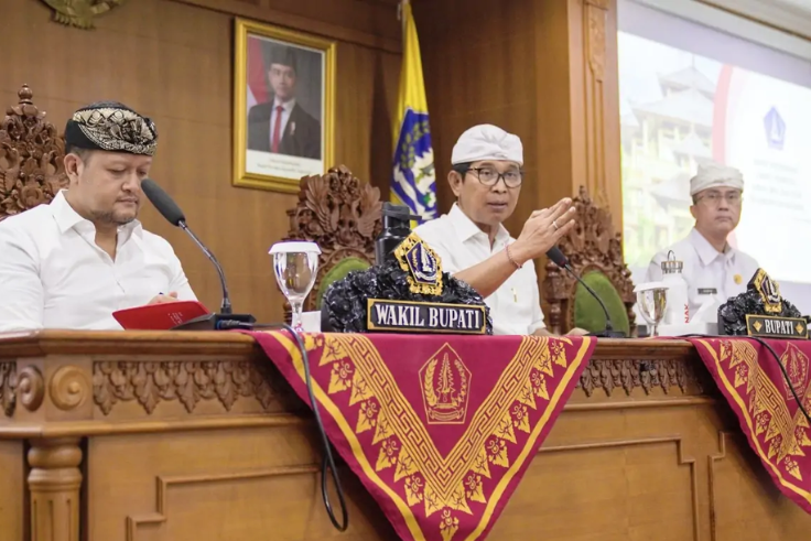 BADUNG, BALINEWS.ID - Pemerintah Kabupaten (Pemkab) Badung memastikan program bantuan Hari Raya Besar Keagamaan sebesar Rp 2 juta tetap berlanjut meski menghad…
