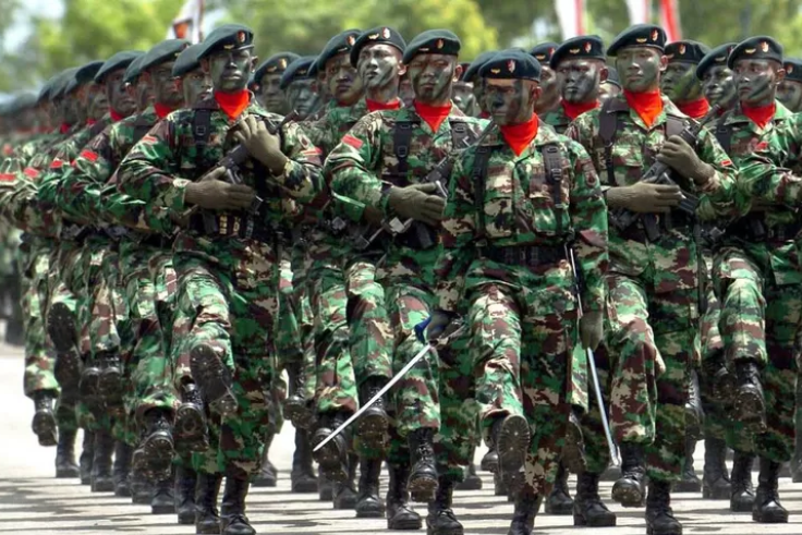 NASIONAL, BALINEWS.ID - Revisi UU No. 34 Tahun 2004 tentang TNI awalnya akan menambah jabatan sipil yang bisa diisi perwira aktif dari 10 menjadi 16 kementeria…