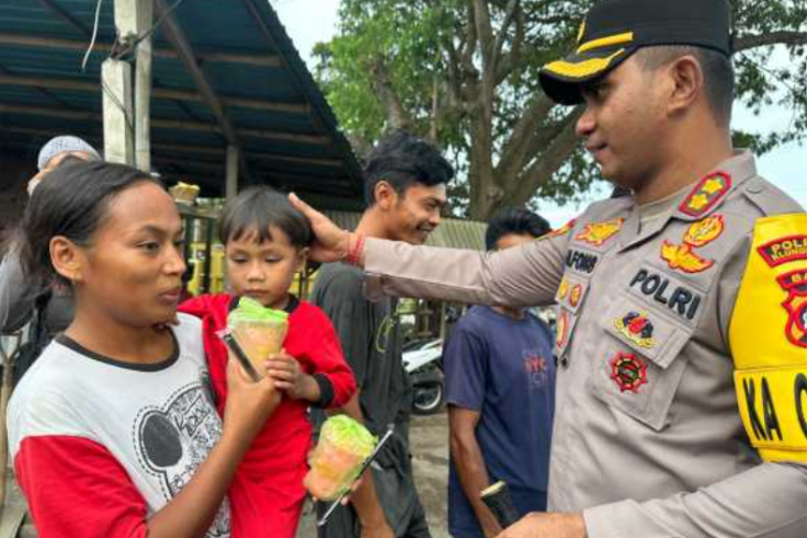 KLUNGKUNG, BALINEWS.ID – Polisi Klungkung berbagi semangat Ramadhan 1446 Hijriyah dengan membagikan takjil gratis kepada warga. Kegiatan tersebut berlangsung d…