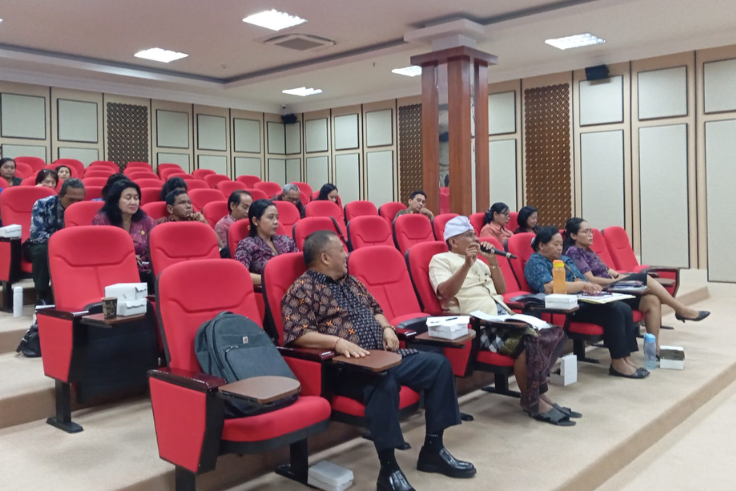 GIANYAR, BALINEWS.ID - Dinas Kependudukan dan Pencatatan Sipil (Disdukcapil) Kabupaten Gianyar menggelar Forum Konsultasi Publik (FKP) sebagai upaya meningkatk…